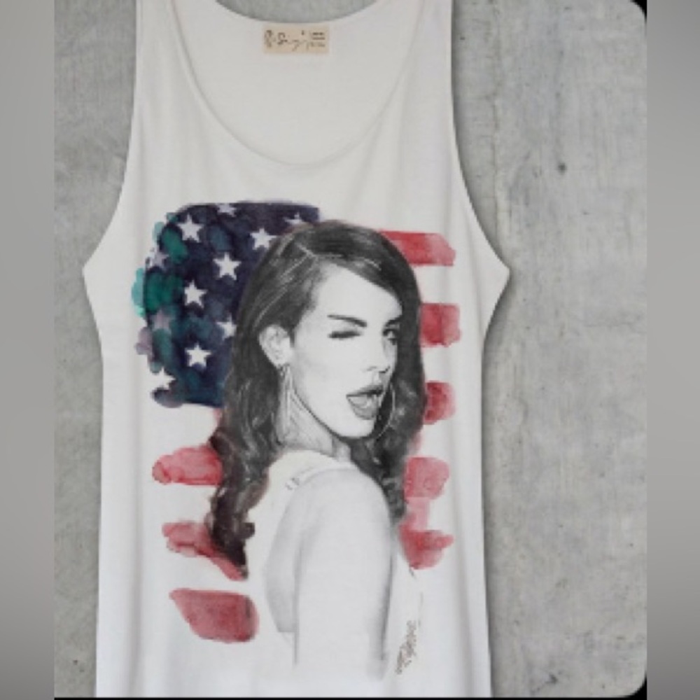 LANA DEL REY TANK